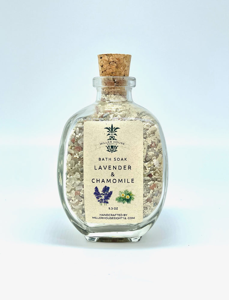 
            
                Load image into Gallery viewer, Lavender and Chamomile Bath Soak
            
        